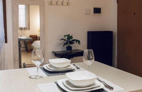 Scandellara Apartment | Loft - Comfort Studio - [10m Piazza Maggiore]