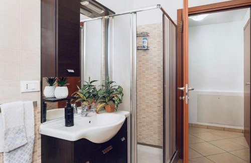 Scandellara Apartment | Loft - Comfort Studio - [10m Piazza Maggiore]