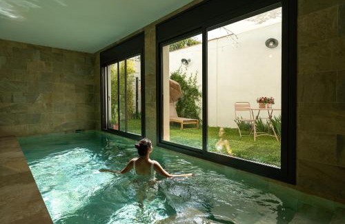 Figueres Apartment | Loft con piscina climatizada privada y parking