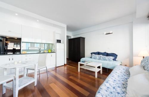 Las Palmas de Gran Canaria Apartment | Loft moderno y cómodo a un minuto de Las Canteras