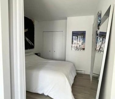 Cite Multimedia Apartment | Loft moderne au coeur de Montreal