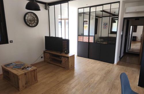 Le Malzieu-Ville House | loft nhmotorsport