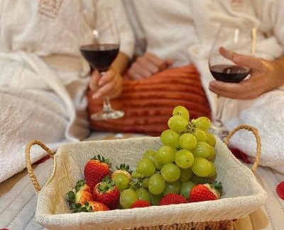 Santo Amaro da Imperatriz Apartment | Loft p/casal hidro, café, a/c e vista