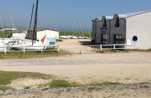 Saint-Marcouf Apartment | Loft, sea view, 40m from the beach, comfortable, on the landing beaches