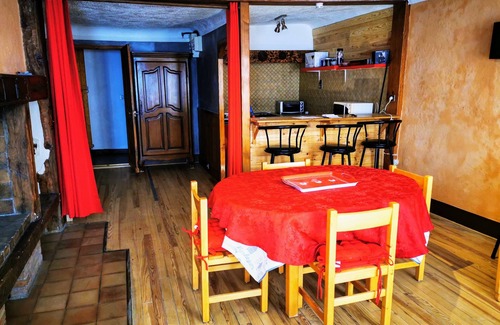 Briancon Apartment | Loft with mountain corner