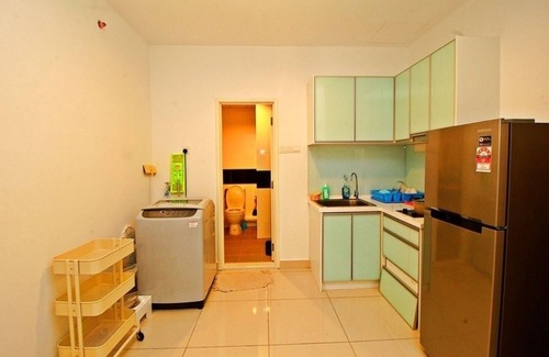 Downtown George Town Apartment | Lofty Suite for Group Trips to Penang