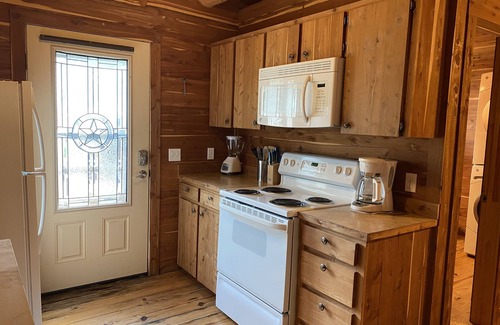 Prairie Lea Cabin | Log Cabin 2 at Son's Blue River Camp