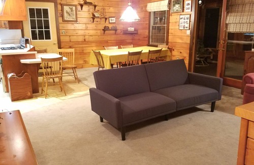 Salunga House | Log cabin nestled beside Chiques Creek in historic Lancaster County