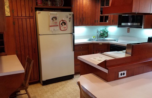 Salunga House | Log cabin nestled beside Chiques Creek in historic Lancaster County