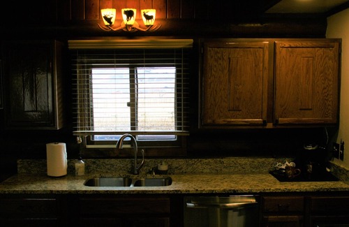 Cody House | Log home just 32 miles to the east gate of Yellowstone National Park