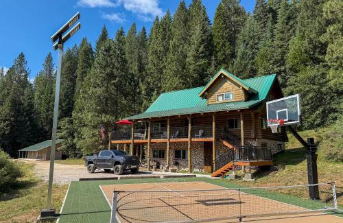 McCloud House | Log Home on 60 Private Acres By Mt Shasta Ski Park