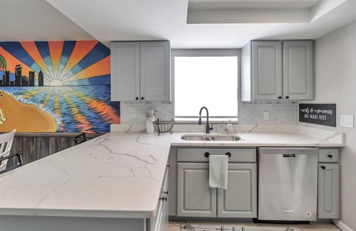 Citrus Park House | Logan's Hideway & Grill, 15 Minutes from Airport