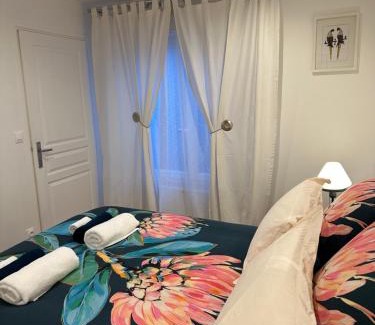 Yerres House | Logement avec terrasse et entrée indépendantes a 25 min de Paris