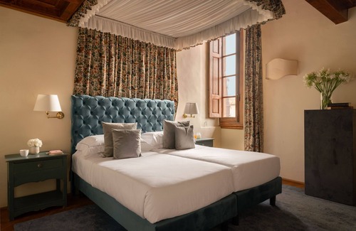 Santissima Annunziata Hotel | Loggiato dei Serviti