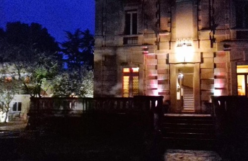 Villeneuve-les-Avignon Hotel | Logis Hôtel - Restaurant Résidence Les Cèdres