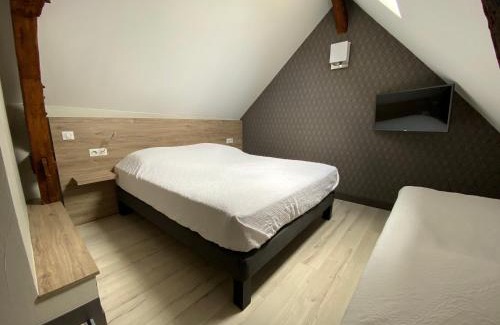 Chaumont-en-Vexin Hotel | LOGIS - Hôtel & Restaurant Saint Nicolas