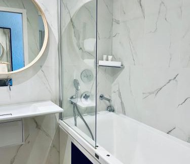 Castelnaudary Hotel | LOGIS Hôtel Restaurant Le Clos Fleuri