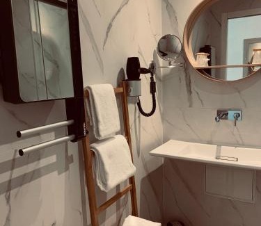 Castelnaudary Hotel | LOGIS Hôtel Restaurant Le Clos Fleuri