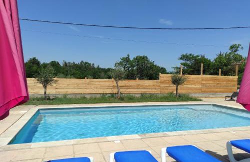 Grospierres Hotel | Logis Hôtel Restaurant Gîte La Bastide du Vébron