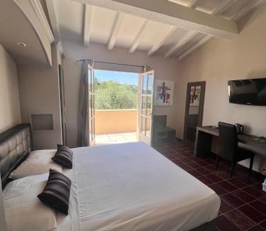 Aragon Hotel | Logis Hôtel Restaurant La Bergerie