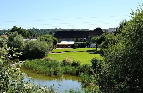 Estivareilles Hotel | Logis Hostellerie du Lion d'Or