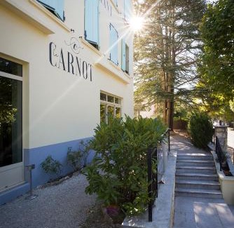 Die Hotel | Logis Hotel & Restaurant Le Carnot