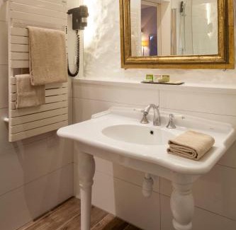 Wierre-Effroy Hotel | Logis La Ferme Du Vert