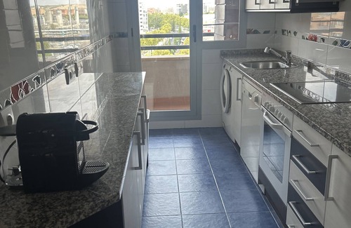 Zaragoza Apartment | LOIRA PLAZA MOZART: Modern Shelter with Terrace