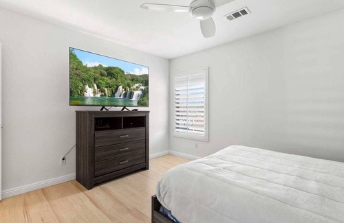 Redlands House | Loma Vista Retreat on Lugo Dr