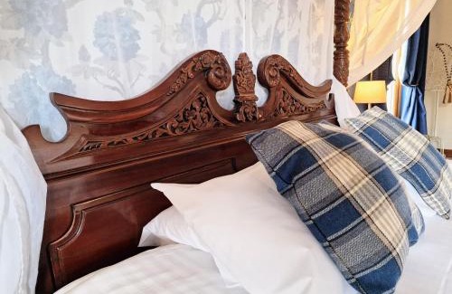 Kelty Ski Chalet | Lomond 5 with Private Hot Tub - Fife - Loch Leven - Lomond Hills - Pet Friendly