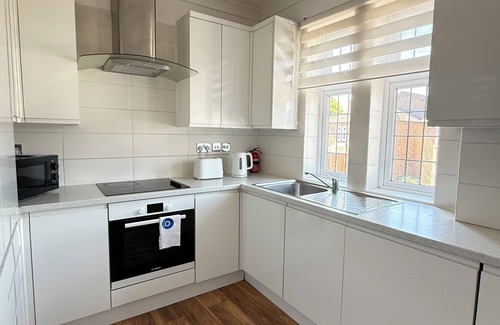 Edgware Apartment | London Edgware Bright & Cosy, 2BR