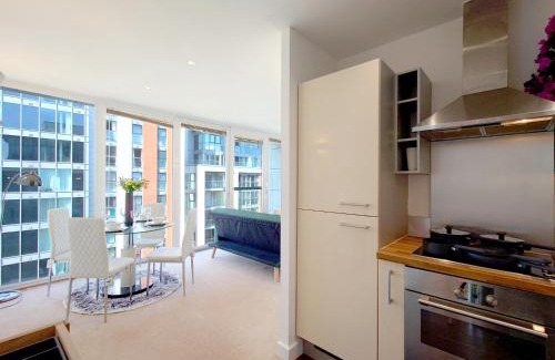 Docklands Apartment | London ExCeL Stays - One bed Apartment