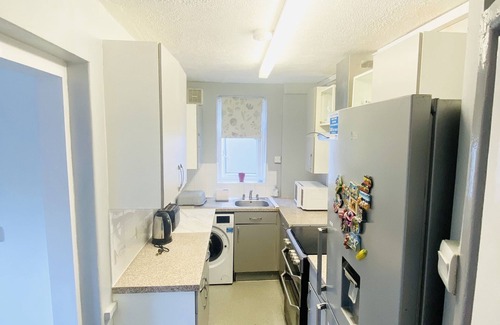 Hatch Lane Apartment | London Studio