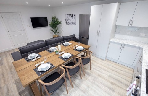 Watford Apartment | London/Watford quality stay, 3-bedroom