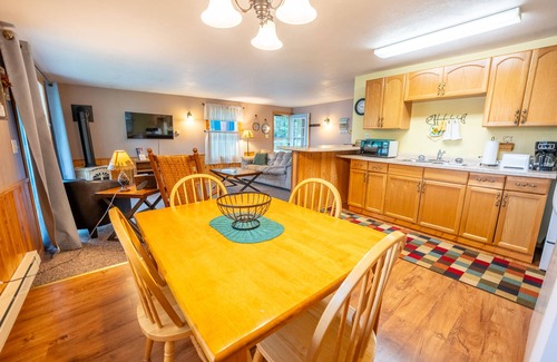 Iron River Cabin | Lone Pine: A Cozy Autumn Hideaway | Fall Colors & Cozy Nights by the Lake