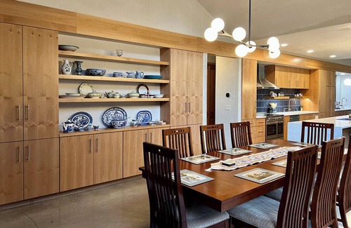 Glide House | Lone Rock Guest House, 20 acres minutes from the North Umpqua River