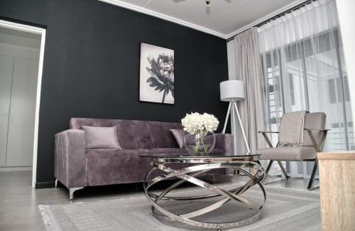 Greater Johannesburg Metropolitan Area Apartment | Lonehill Luxury Suites