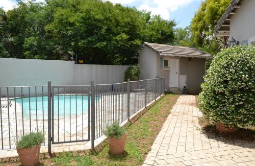 Lone Hill Apartment | Lonehill - Suite 2B