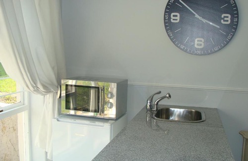 Lone Hill Apartment | Lonehill - Suite 3