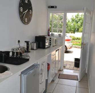 Lone Hill Apartment | Lonehill - Suite 5