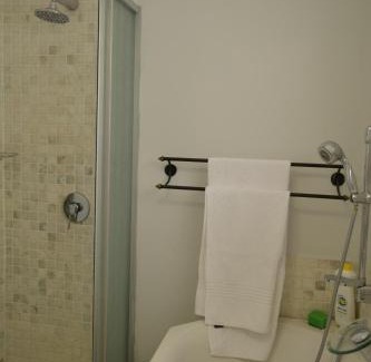Lone Hill Apartment | Lonehill - Suite 5