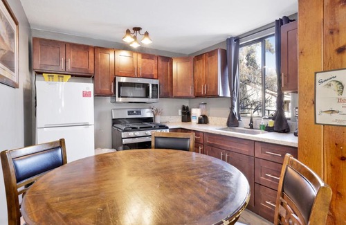 Big Bear Lake House | Lonepine Lakeside Resort Retreat by Big Bear Vacations