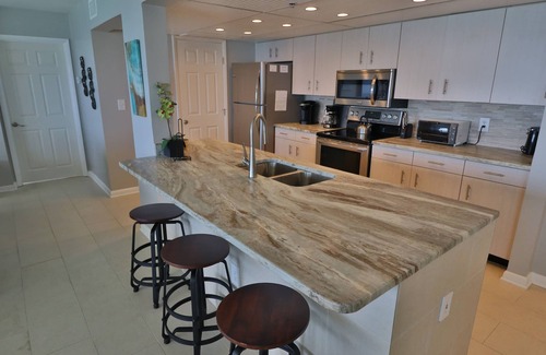 Long Beach Condo | Long Beach 3 BR Tower 2 12th Floor, 3 BR on Gulf! 2 Sets of Free Beach Chairs