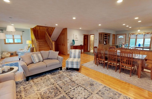 Gloucester House | Long Beach & Private Good Harbor Beach, Beautiful Luxury Home, Ext'd Famil