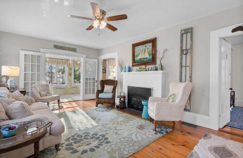 Centerville Bed & Breakfast | Long Dell Inn