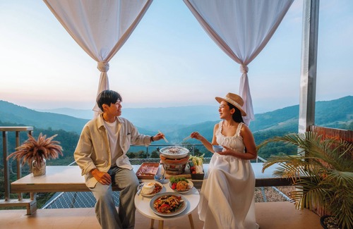 Tap Tao Cabin | Long Hak Khao Camping Phu Chi Fa