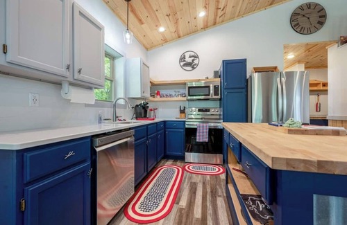 Cohasset Cabin | Long Lake Lookout - Two Bedroom, Two Bathroom, Private Lakefront Cabin in the Northwoods MN