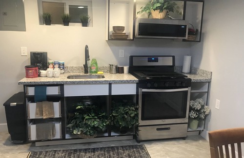 Cottonwood Heights House | Long Term! 3 Rooms mother in law ,in the heart of mountains and ski resorts!