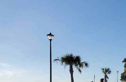 San Marco Condo | Long- Term/Short- Term San Marco Stay 5 min to downtown