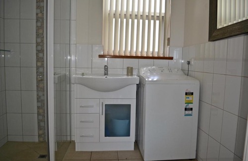 Lake Wangary House | Longbeach Apartments